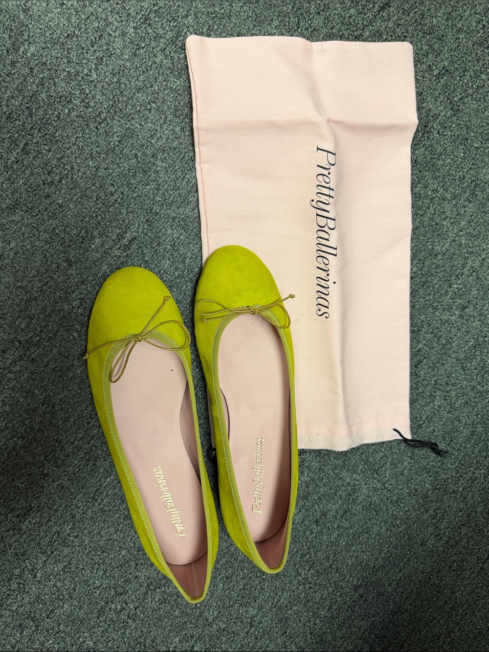 Pretty Ballerinas Lime Green Suede Bow Ballet Flats
